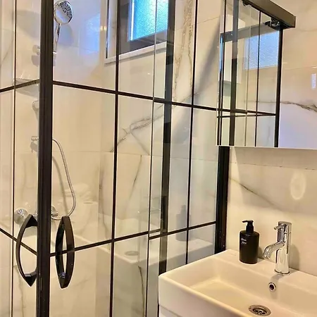 Apartamento Jasmin 2 *